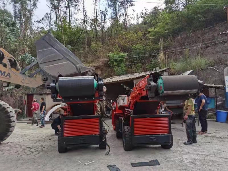 浙江扒渣機(jī)供應(yīng)商，礦用扒渣機(jī)，小型扒渣機(jī)